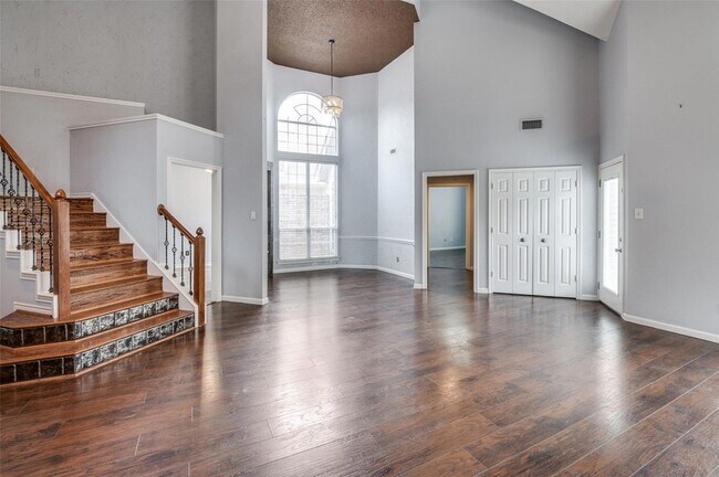 Building Photo - 7700 Windmere Ct