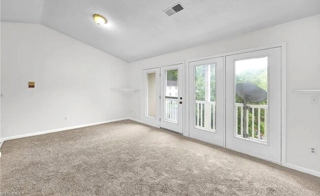 Building Photo - 2328 W Vandalia Rd