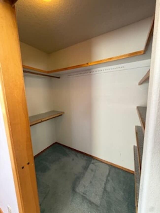 Building Photo - 5 Oriente Ct