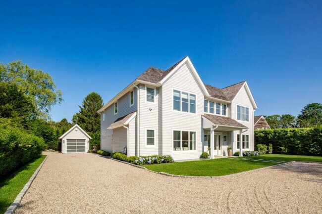 Building Photo - 82 Halsey Ln