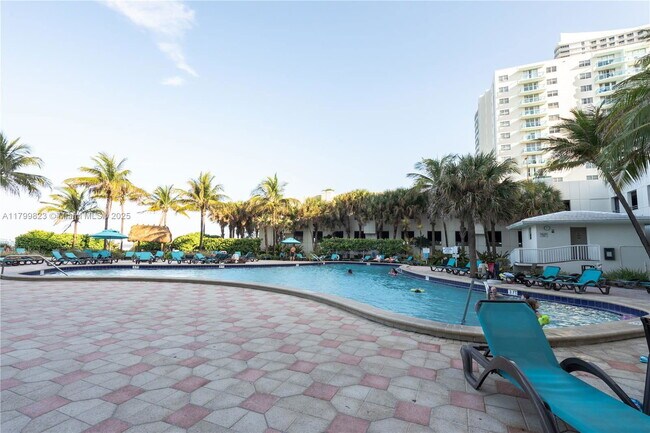 Building Photo - 3801 S Ocean Dr