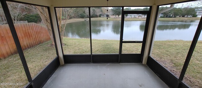 Building Photo - 2155 S Cranbrook Ave