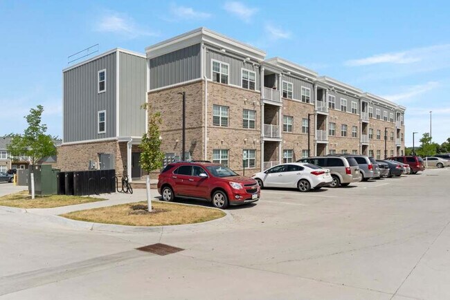 Building Photo - Anderson Greene II