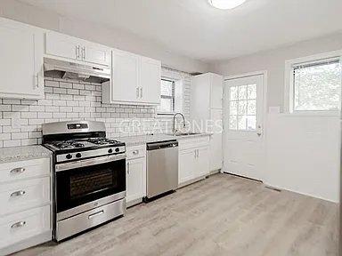 Building Photo - 316 Louisa Ave