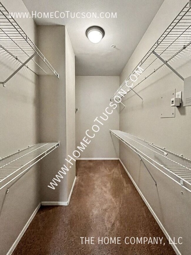 Building Photo - 1500 E Pusch Wilderness Dr