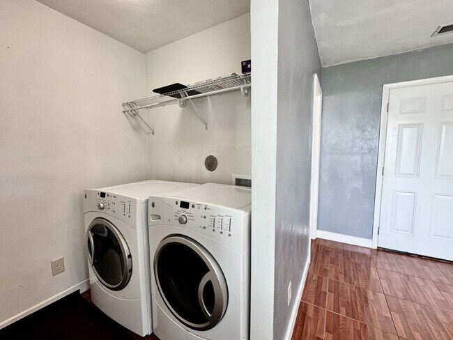 Building Photo - Available NOW! A Unique Home in Wesleyan C...