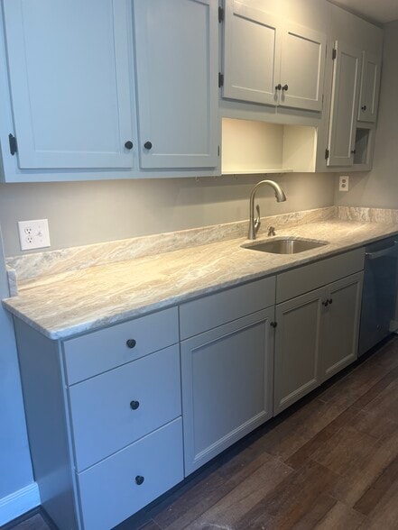 Building Photo - 110 Front St