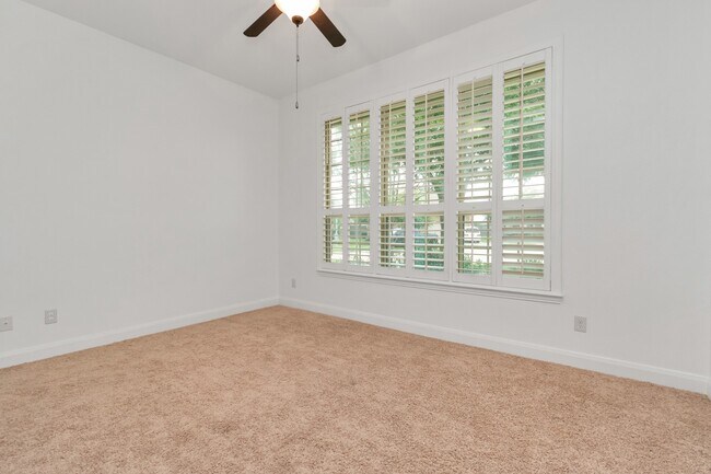 Building Photo - 26842 Camirillo Creek Ln