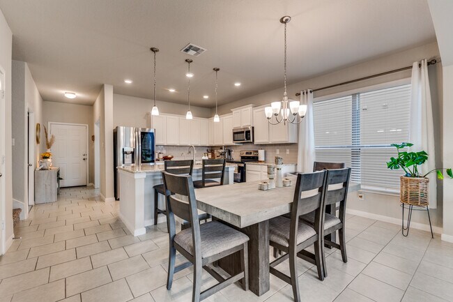 Building Photo - 4807 Marylebone Ave