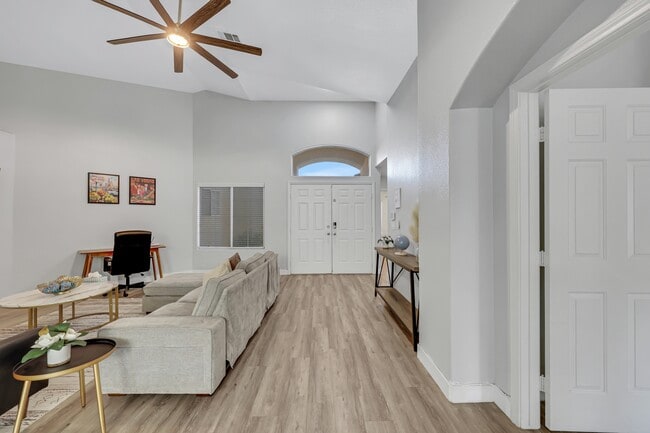 Building Photo - 6649 Star View Ct