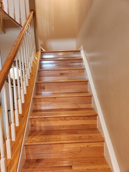 Building Photo - 4206 Lower Park Dr