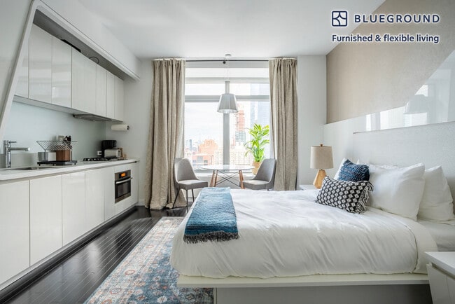 Building Photo - 123 Washington St