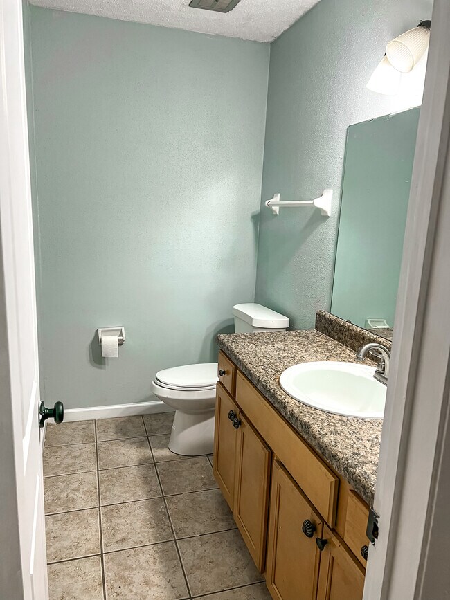 Building Photo - 1661 Patton Chapel Rd