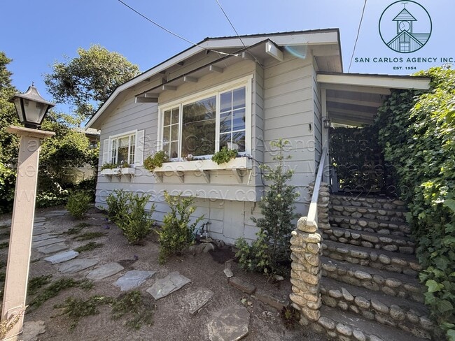 Building Photo - Adorable Three Bedroom Downtown Carmel-by-...
