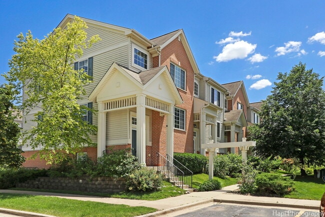 Building Photo - 719 Hanbury Dr