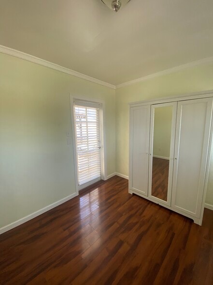 Back Bedroom - 2050 Hope Street
