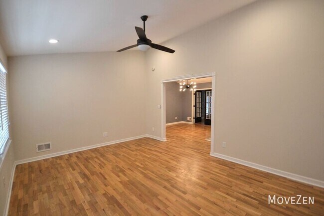 Building Photo - 23 Beauregard Dr