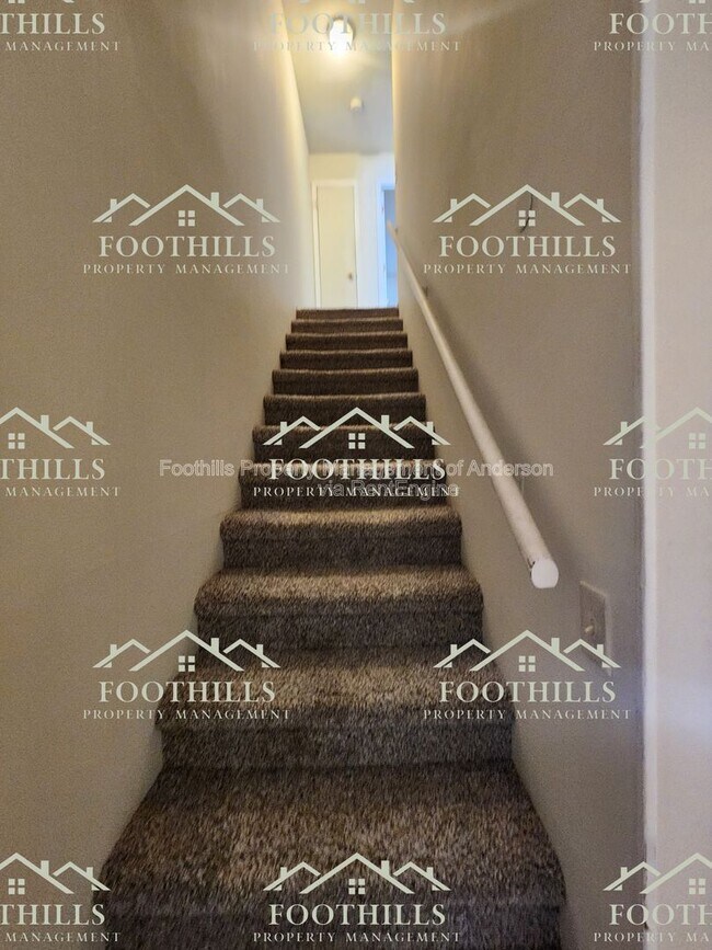 Building Photo - 203 Guthrie Rd