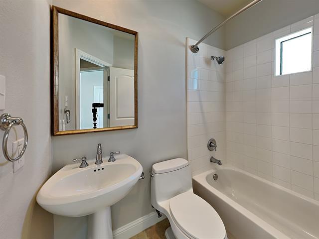 Building Photo - 3816 Haskell Ct