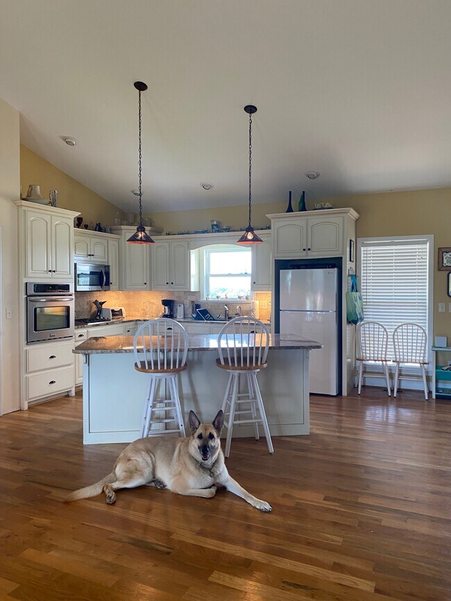 Building Photo - 149 Bowen Farm Rd