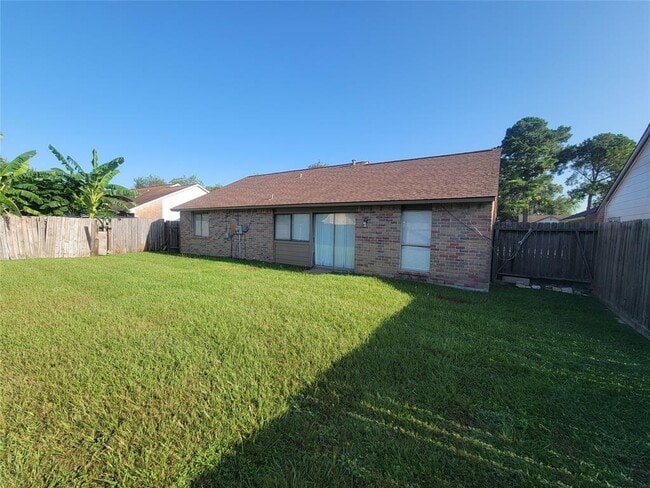 Building Photo - 16959 Jenikay St