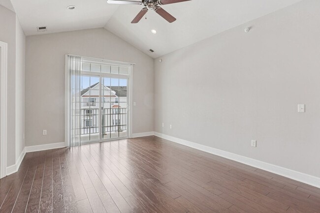 Interior Photo - The Apartments At Weatherby