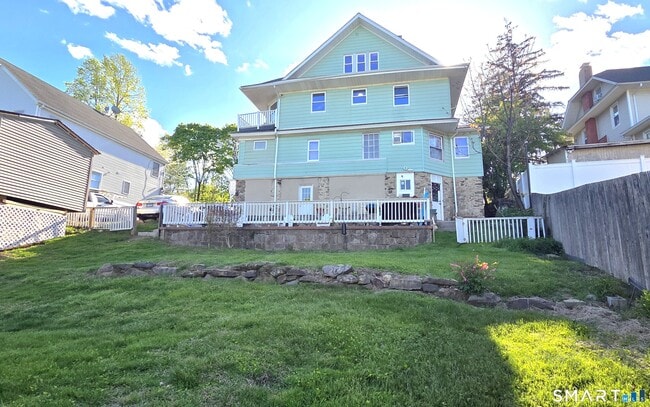 Building Photo - 48 Elmwood Ave