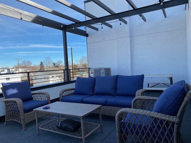 Building Photo - 2400 S Delaware St