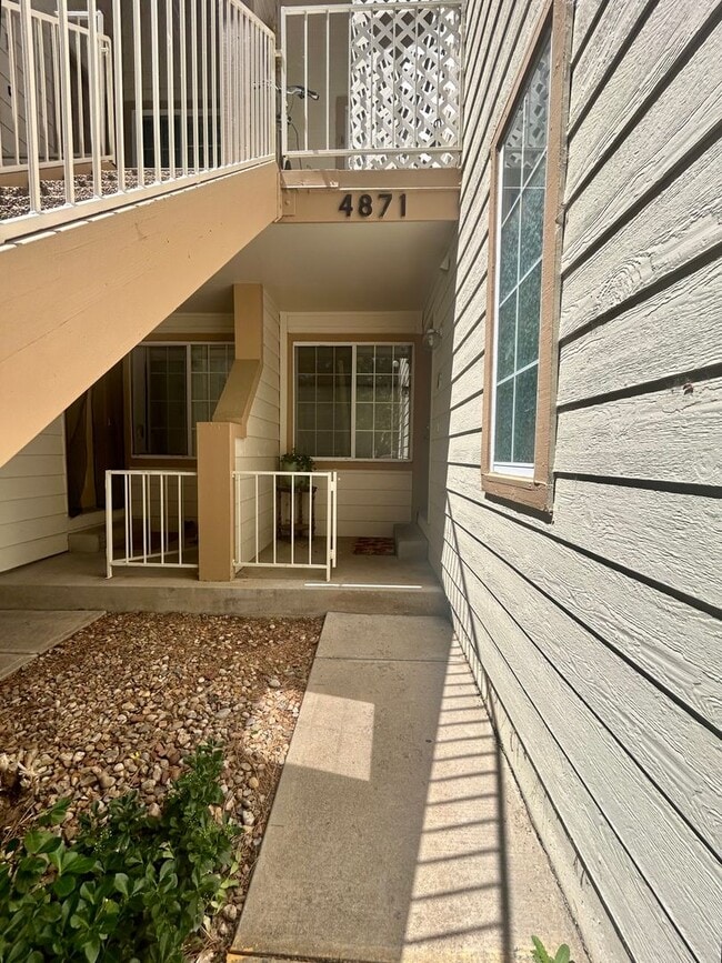 Building Photo - 4871 White Rock Cir