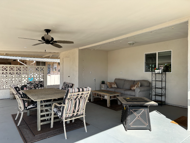 Building Photo - 11832 N Balboa Dr