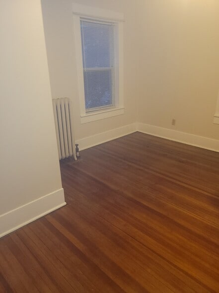 Primary Photo - 504 S Franklin St