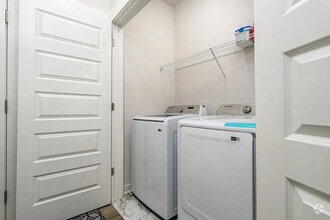 Building Photo - 604 Birdie Dr