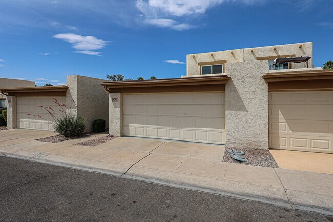 Building Photo - 238 W Maya Dr