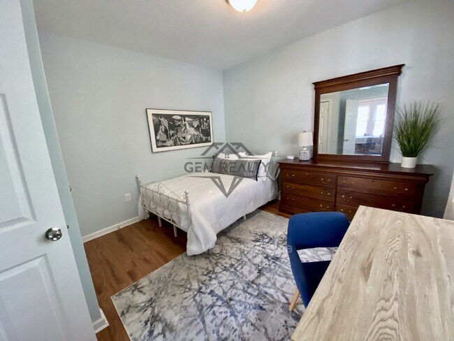 Building Photo - 3100 Stockton St