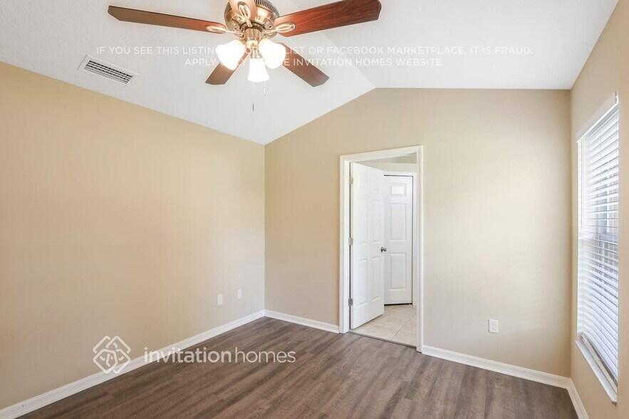 Building Photo - 6706 Summer Haven Dr