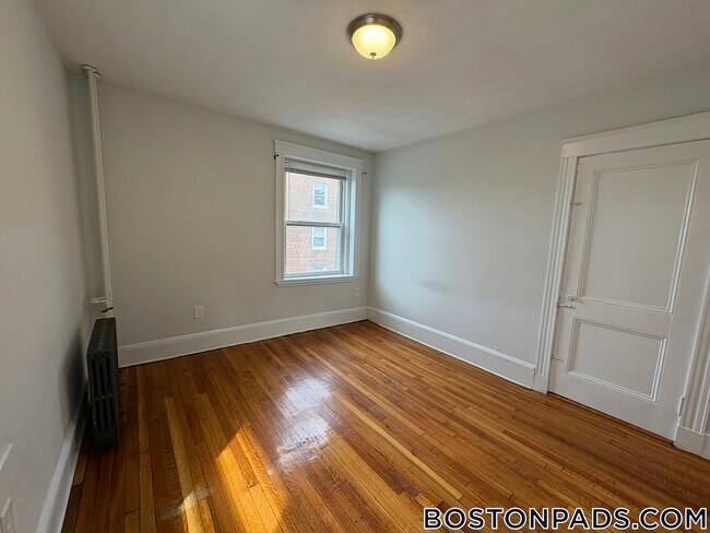 Building Photo - 1615 Commonwealth Ave