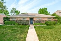 Building Photo - 927 Carlingford Ln