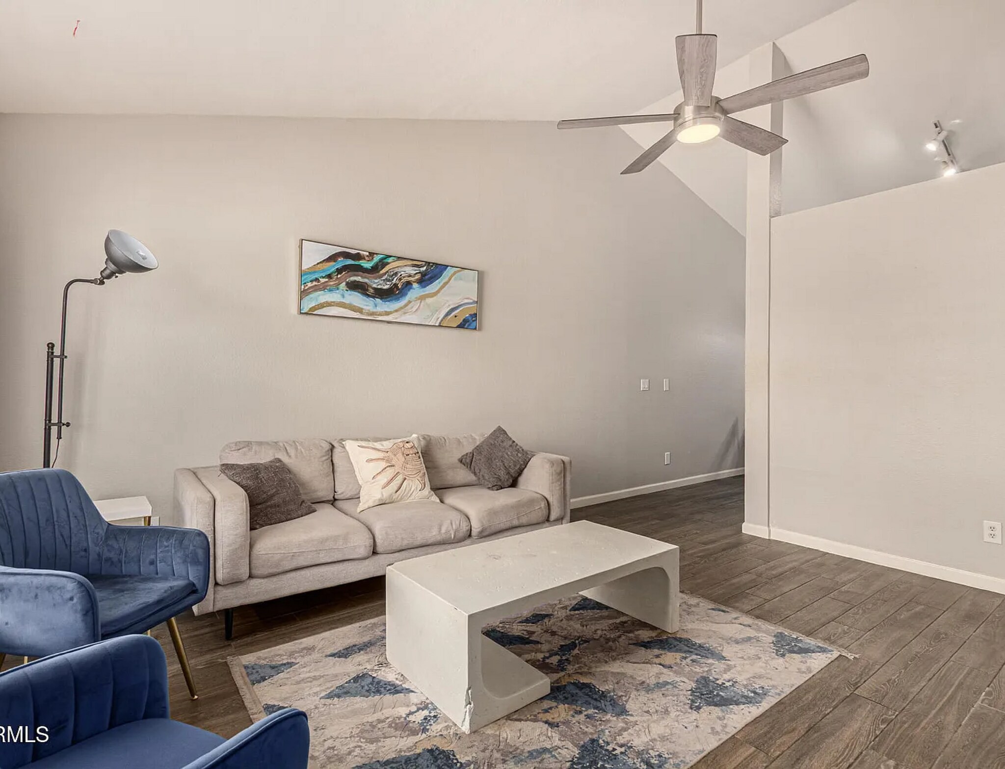 Building Photo - 5960 W Oregon Ave