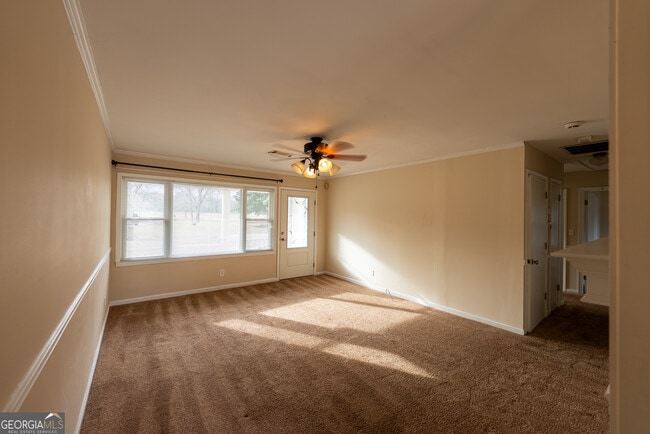 Building Photo - 953 McCullough Rd