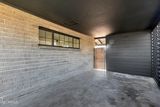 Building Photo - 4417 N 21st St