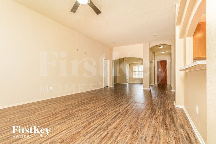 Building Photo - 608 Norwood Dr