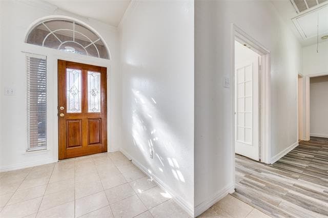 Building Photo - 9611 Cliffside Dr