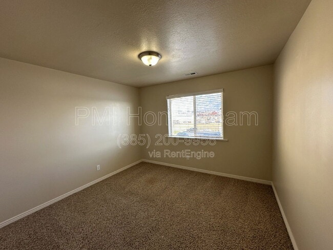 Building Photo - 2510 Charleston Ave