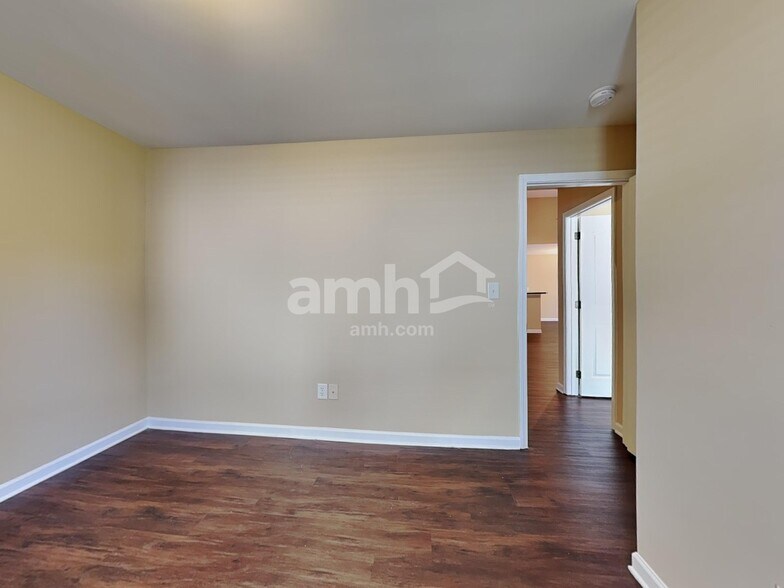 Building Photo - 2430 Joshua Ln