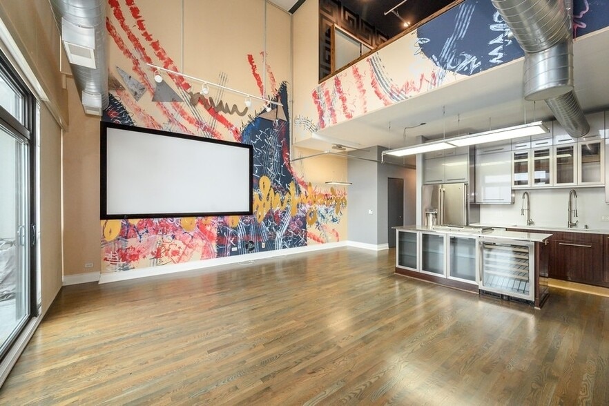 Building Photo - 1530 S State St