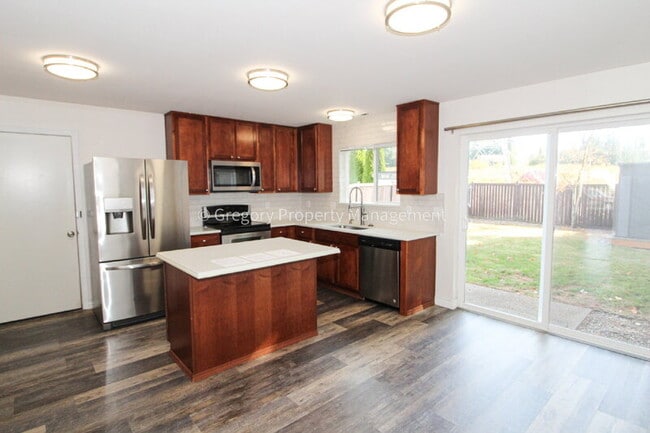 Building Photo - 15431 40th Dr SE