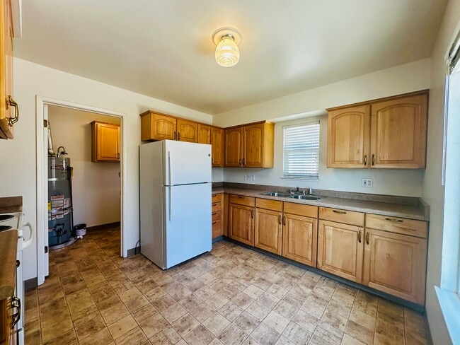 Building Photo - Downtown Benicia Duplex