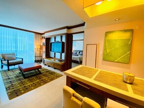 Building Photo - 6801 Collins Ave