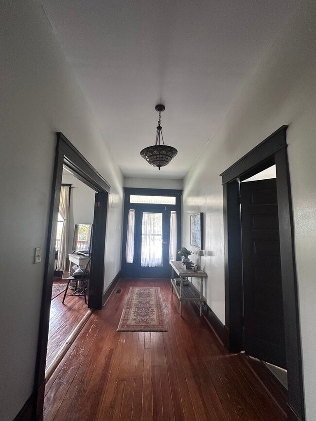 Building Photo - Sylvan Heights Victorian