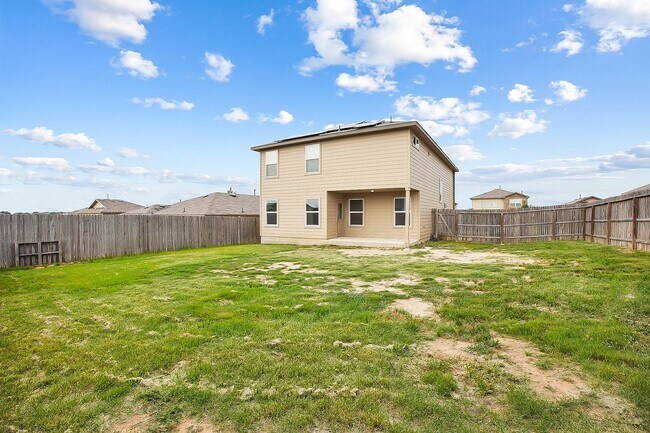 Building Photo - 4 Bedroom/3 Bath Redbird Ranch Subdivision